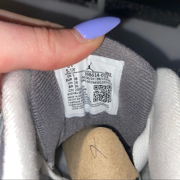 Nike Air Jordan 3 Retro GS Cool Grey 5.5Y 7W - Picture 4 of 5